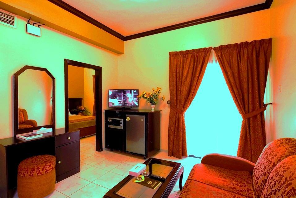 Summer Land Hotel Apartment Sharjah Exterior photo
